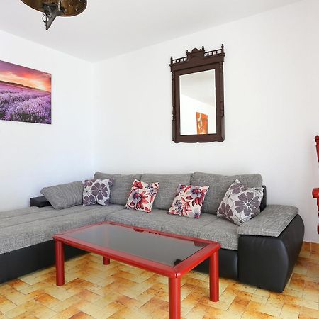 Seaside Holiday House Poljica, Trogir - 5161 มารีนา ห้อง รูปภาพ