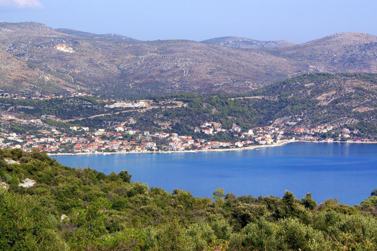 Seaside Holiday House Poljica, Trogir - 5161 มารีนา ภายนอก รูปภาพ