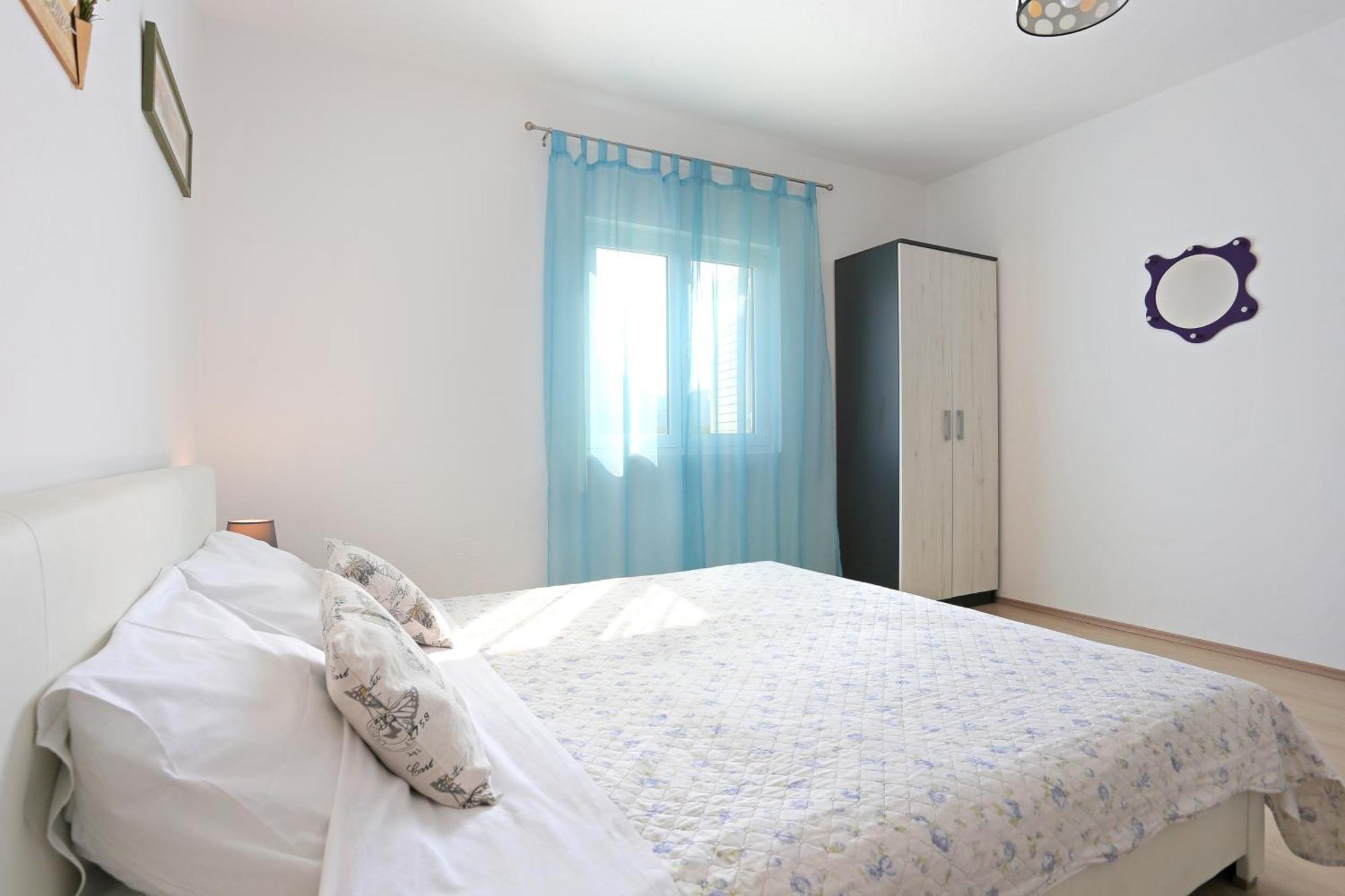 Seaside Holiday House Poljica, Trogir - 5161 มารีนา ห้อง รูปภาพ